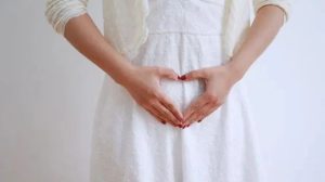 外阴白斑治疗需要多少钱？